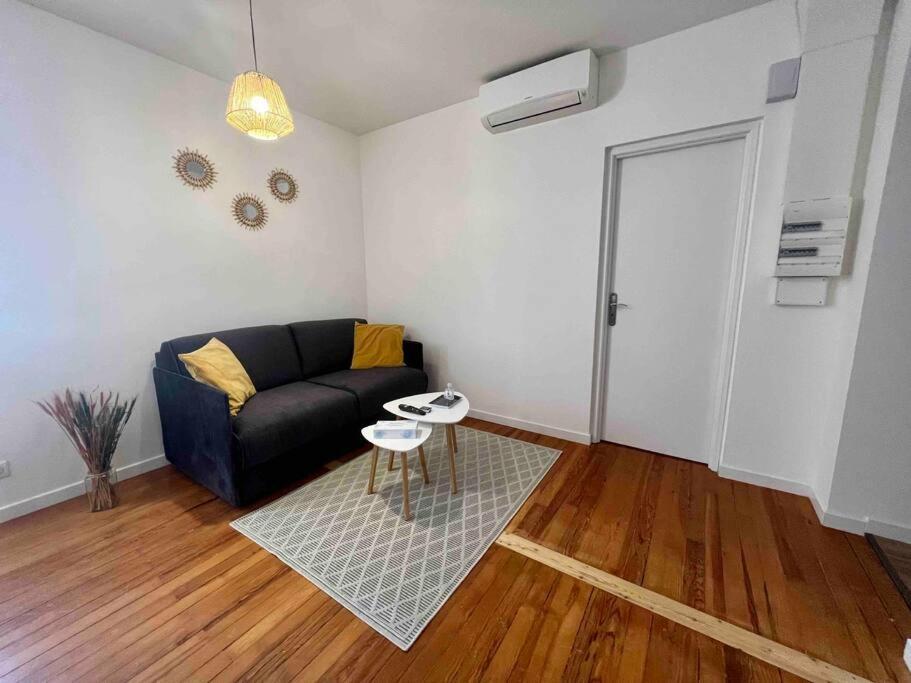 Appartement Climatise 4 Personnes / Centre-Ville Безансон Екстер'єр фото