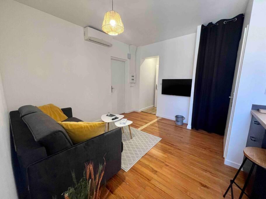 Appartement Climatise 4 Personnes / Centre-Ville Безансон Екстер'єр фото